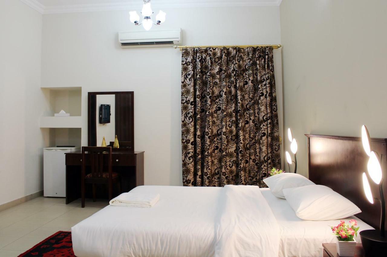 Sahara Hotel Apartments Маскат Екстериор снимка